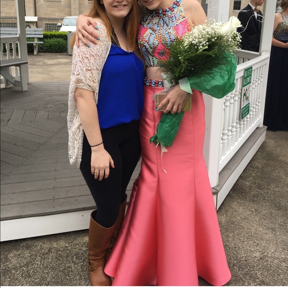 Prom dress - Picture 1 of 4